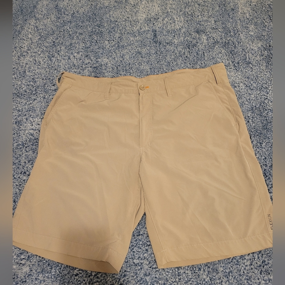 Eddie Bauer Flexion Casual Shorts Tan Mens Size 40